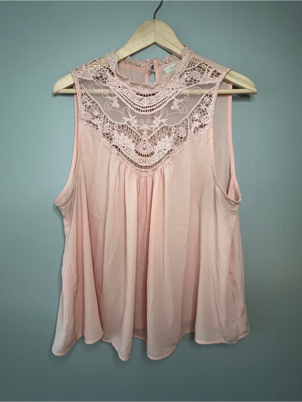Forever 21 Blush Pink Lace Yoke Sleeveless Camisole